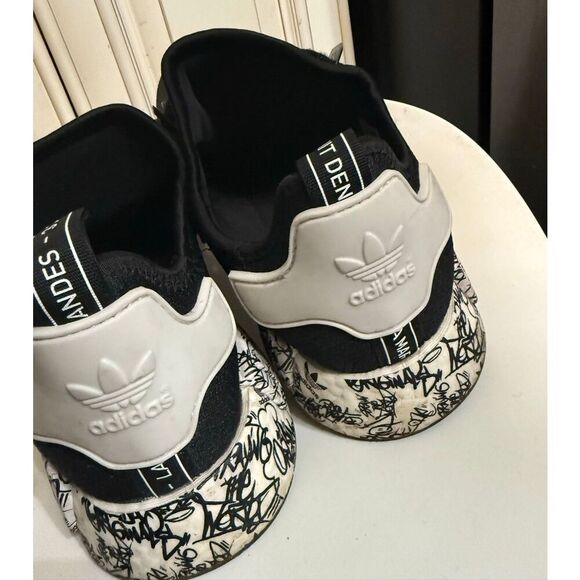 Adidas Men's NMD R1 Graffiti Lace Up Athletic Sneaker Shoes Black Size 13 - Picture 8 of 13